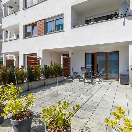 Family Magic & Sea With Terrace By Renters شقة