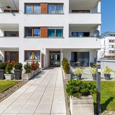 Family Magic & Sea With Terrace By Renters شقة